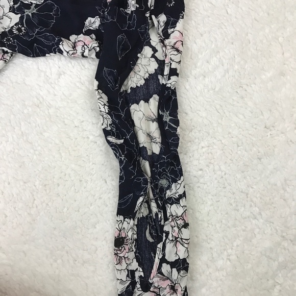 Split Sleeve Floral Dress - Picture 3 of 4